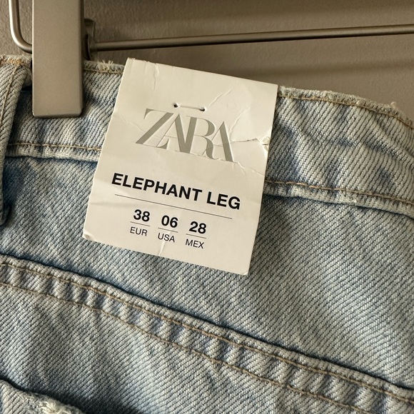 Zara Elephant Leg Jean - Picture 4 of 4
